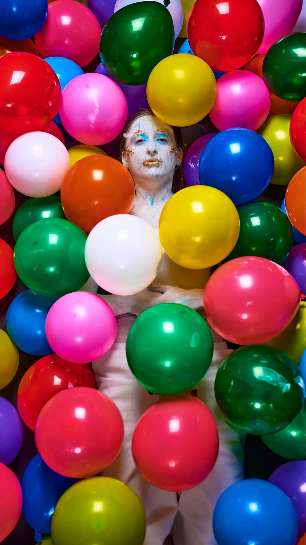 Chromatic Cocoon