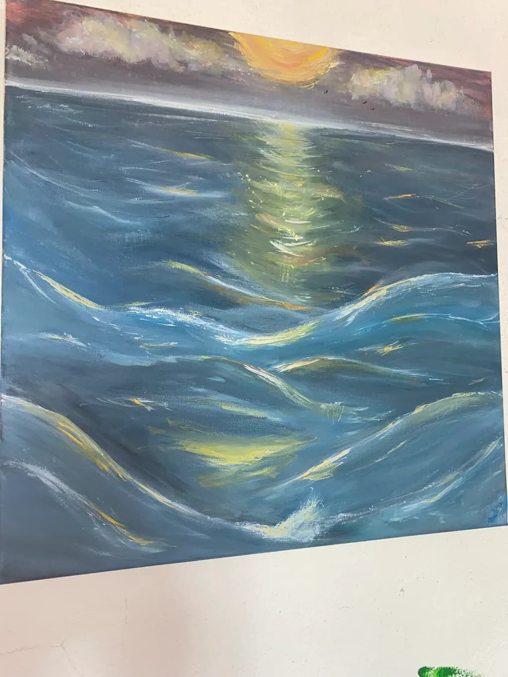Golden Horizon Waves