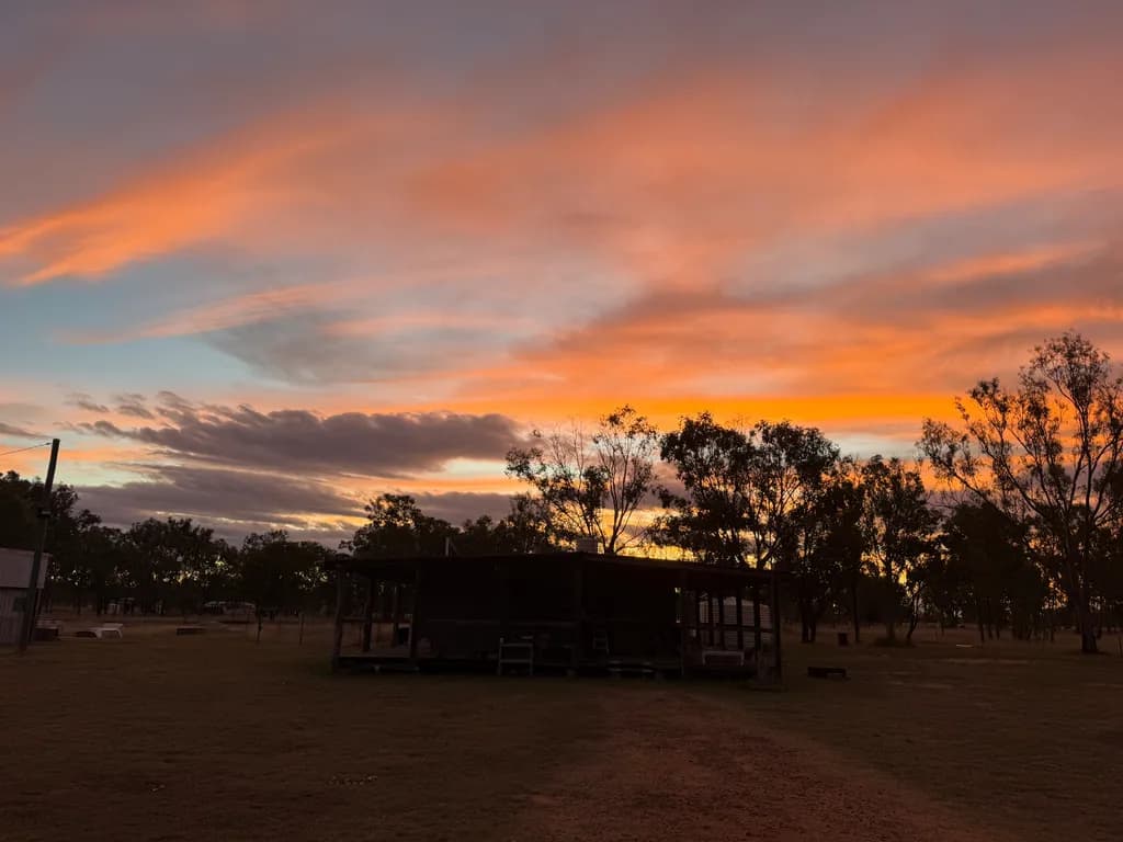 Dusky Horizon