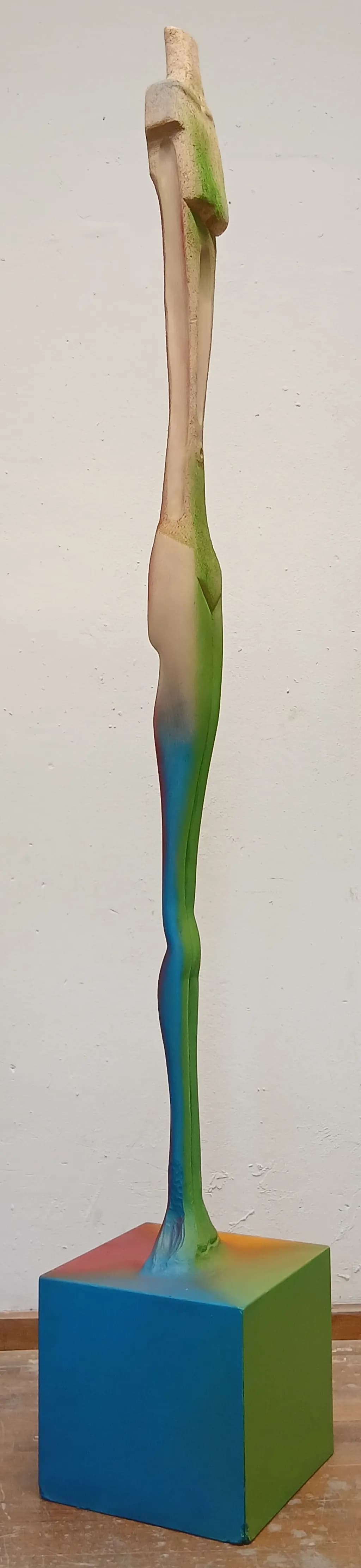 Elongated Gradient Form