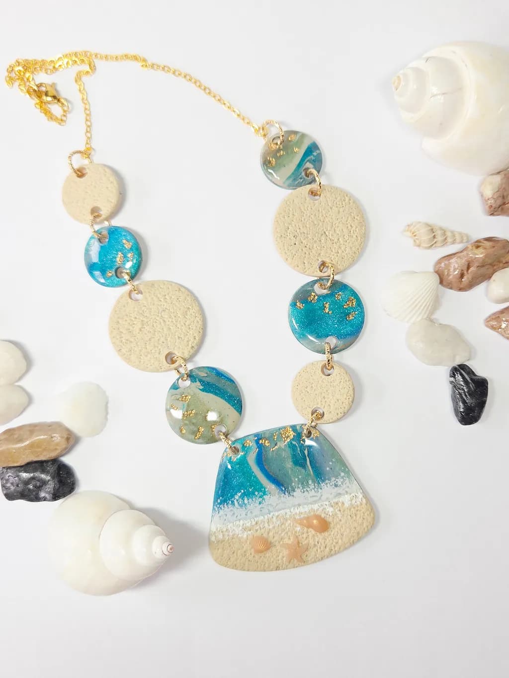Coastal Circles Necklace