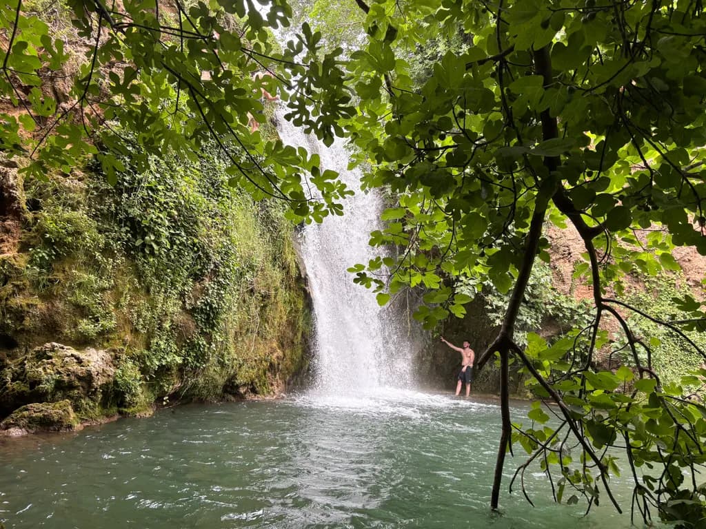 Riverside Cascade