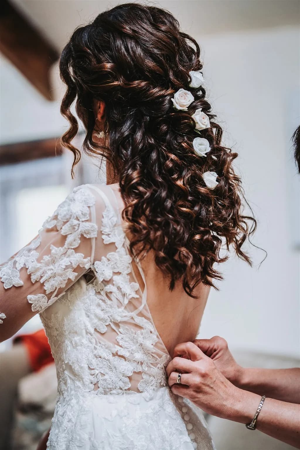 Lace & Curls