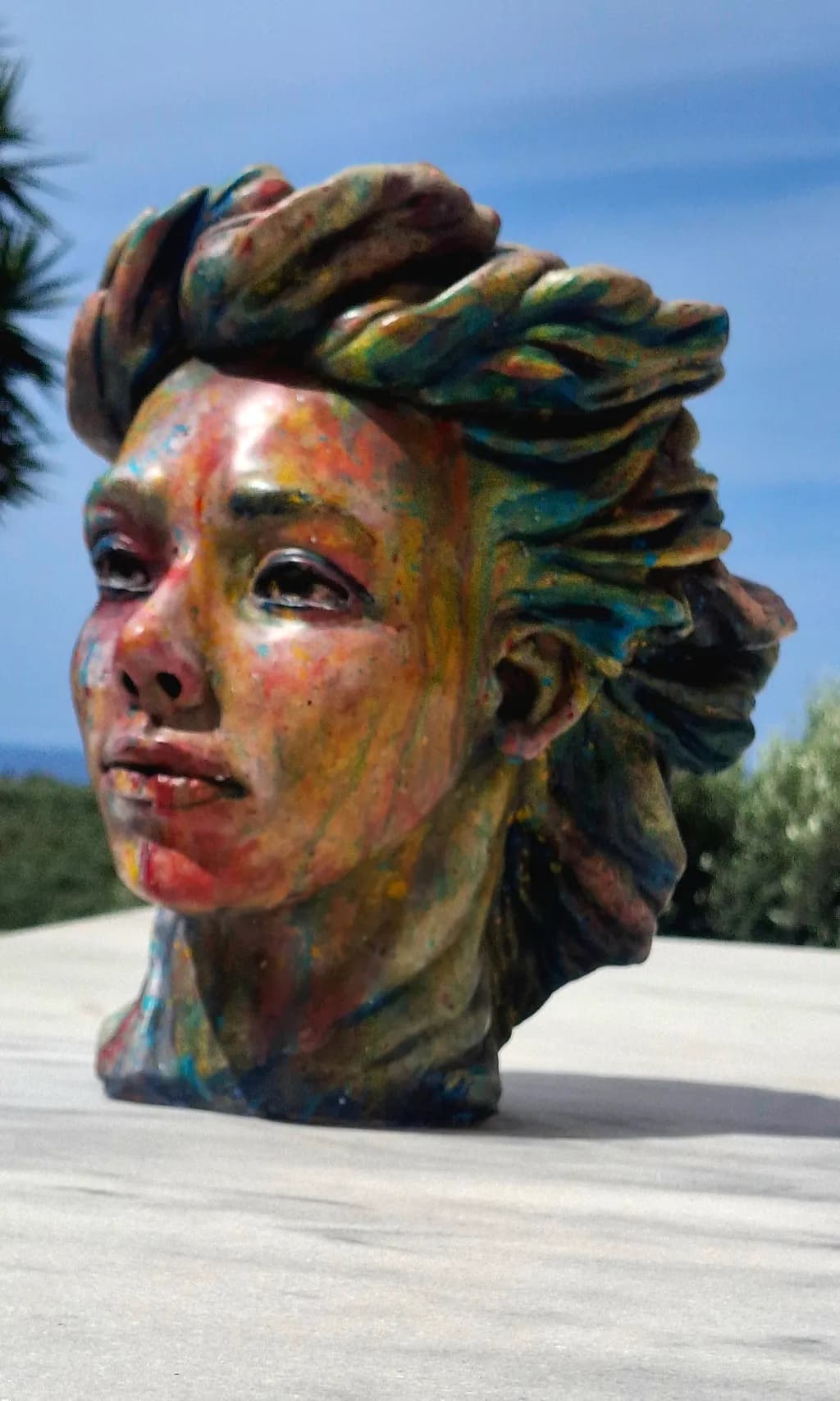 Chromatic Gaze
