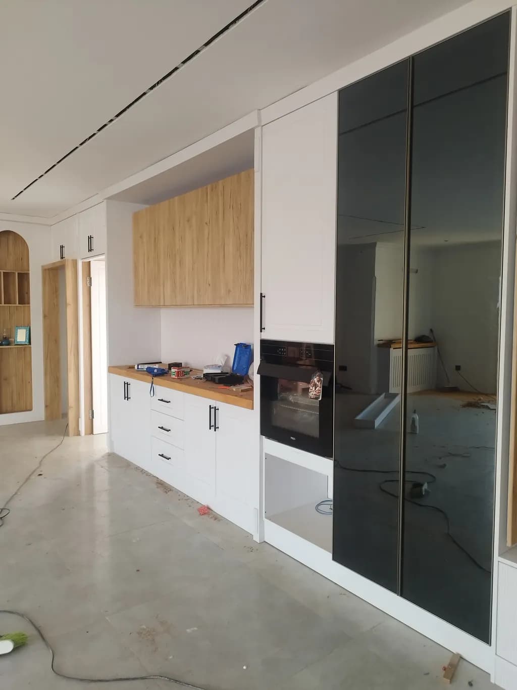 Modern Contrast Kitchen