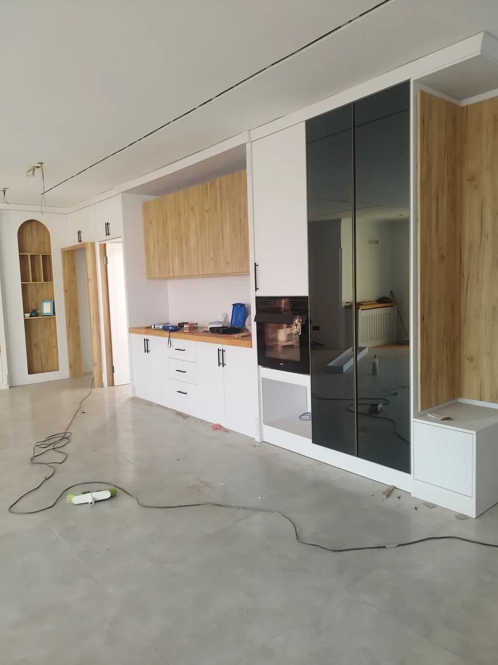 Modern Wood & Glass Kitchen