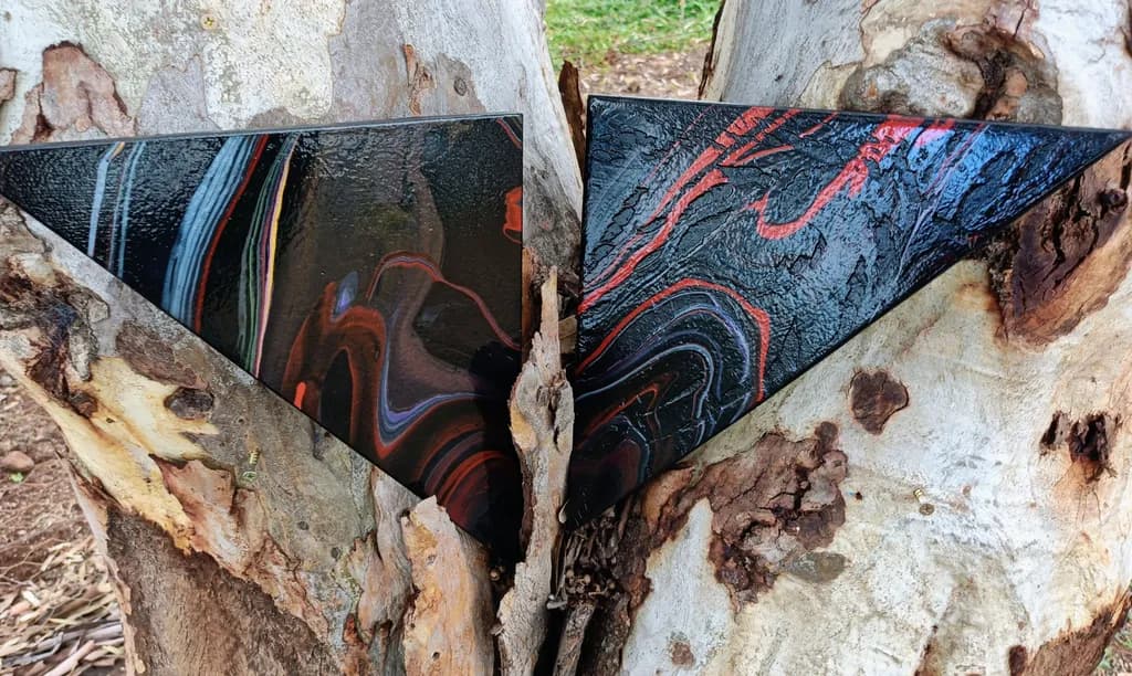 Bark Swirl Triangles