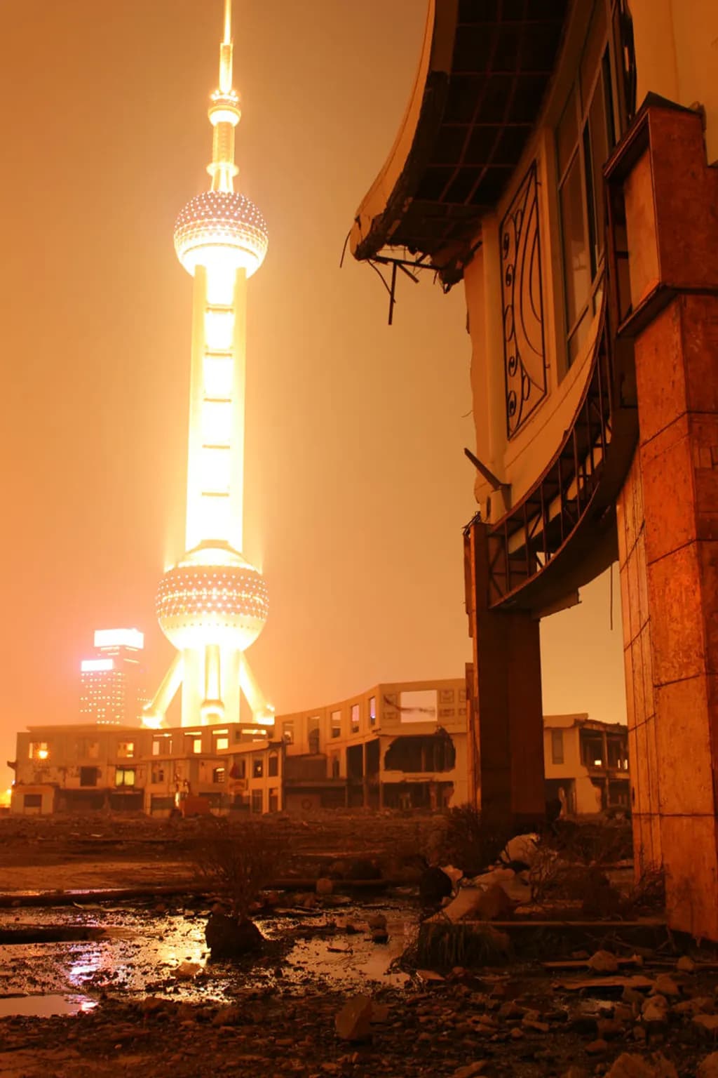 Shanghai Contrast
