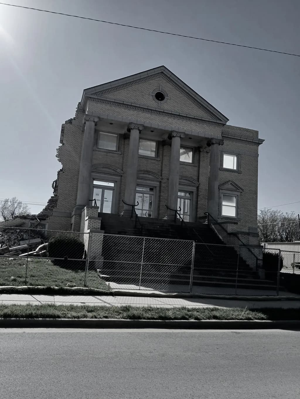Fading Facade