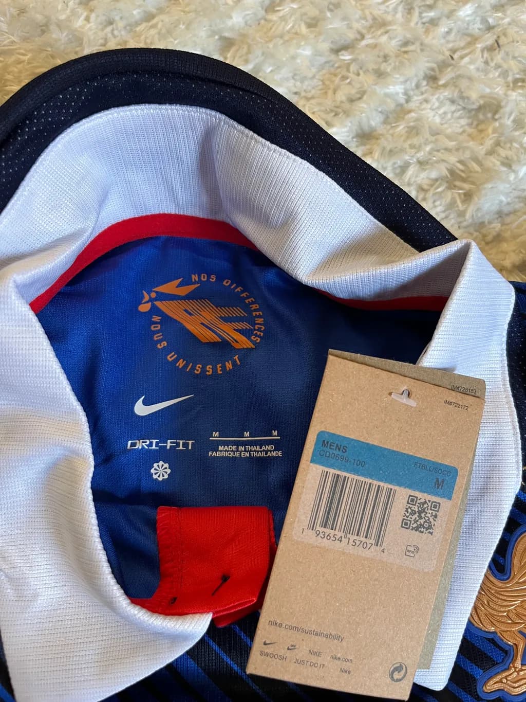 Nike Dri-FIT Jersey Collar Detail