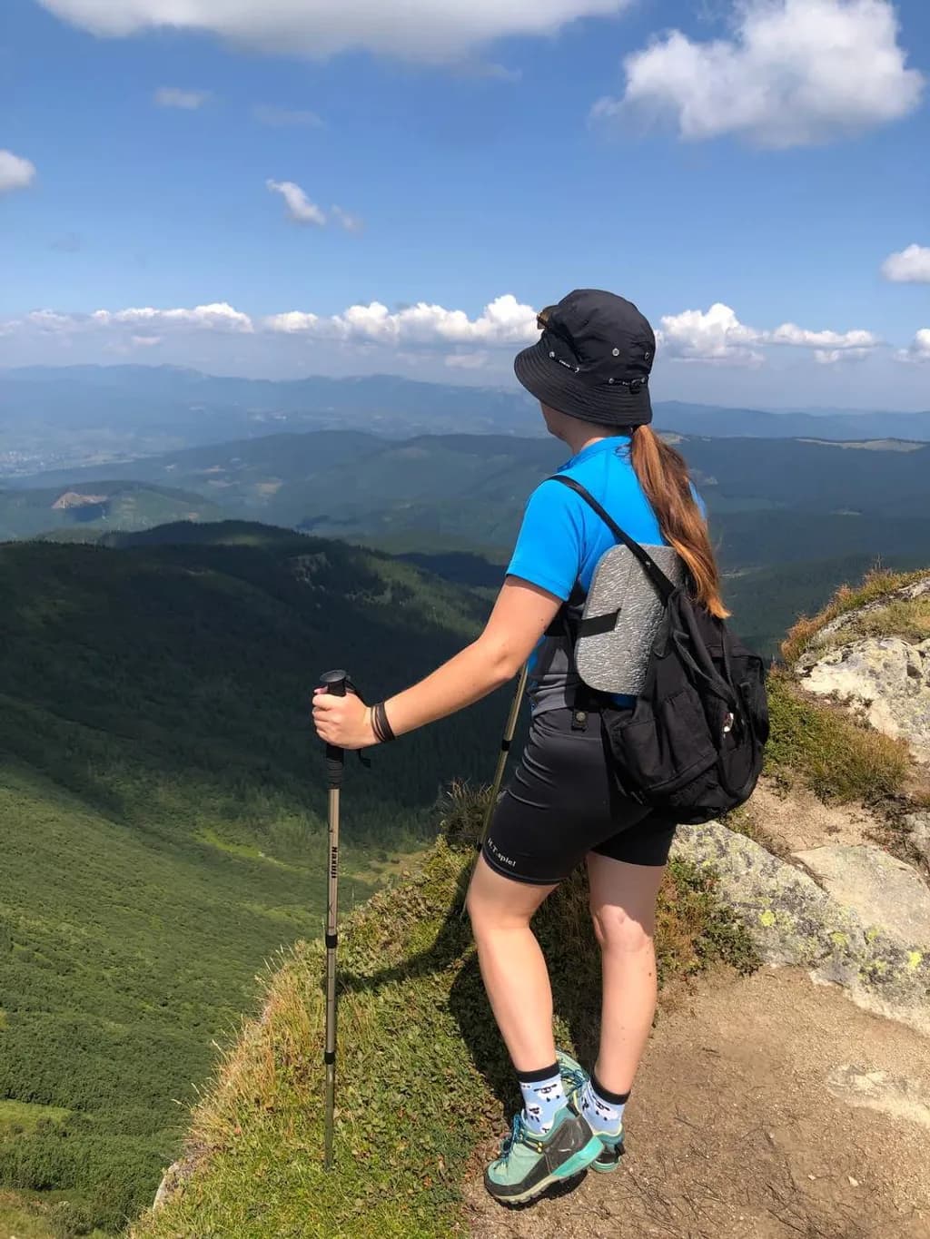 Mountain Edge Viewpoint