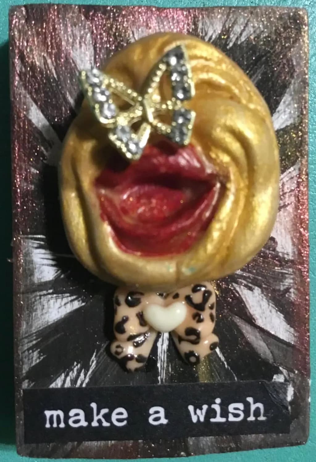 Golden Whisper Kiss