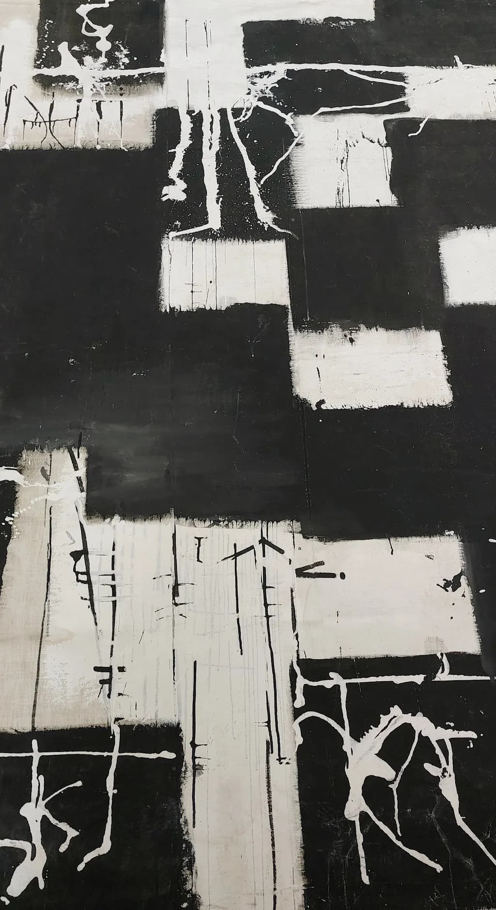 Monochrome Tension