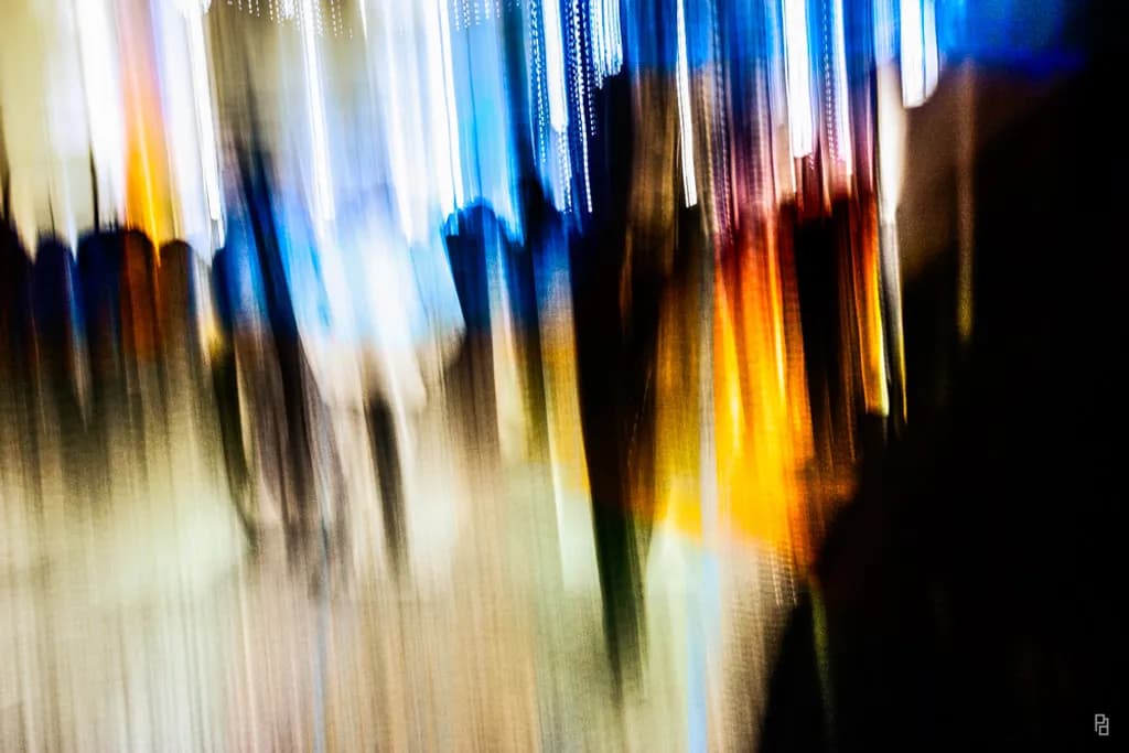 Blurred Urban Motion