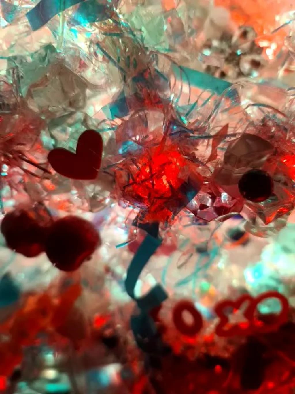 Radiant Confetti Hearts