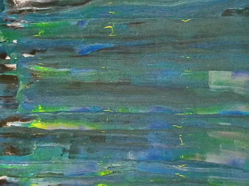 Blue-Green Texture Shift