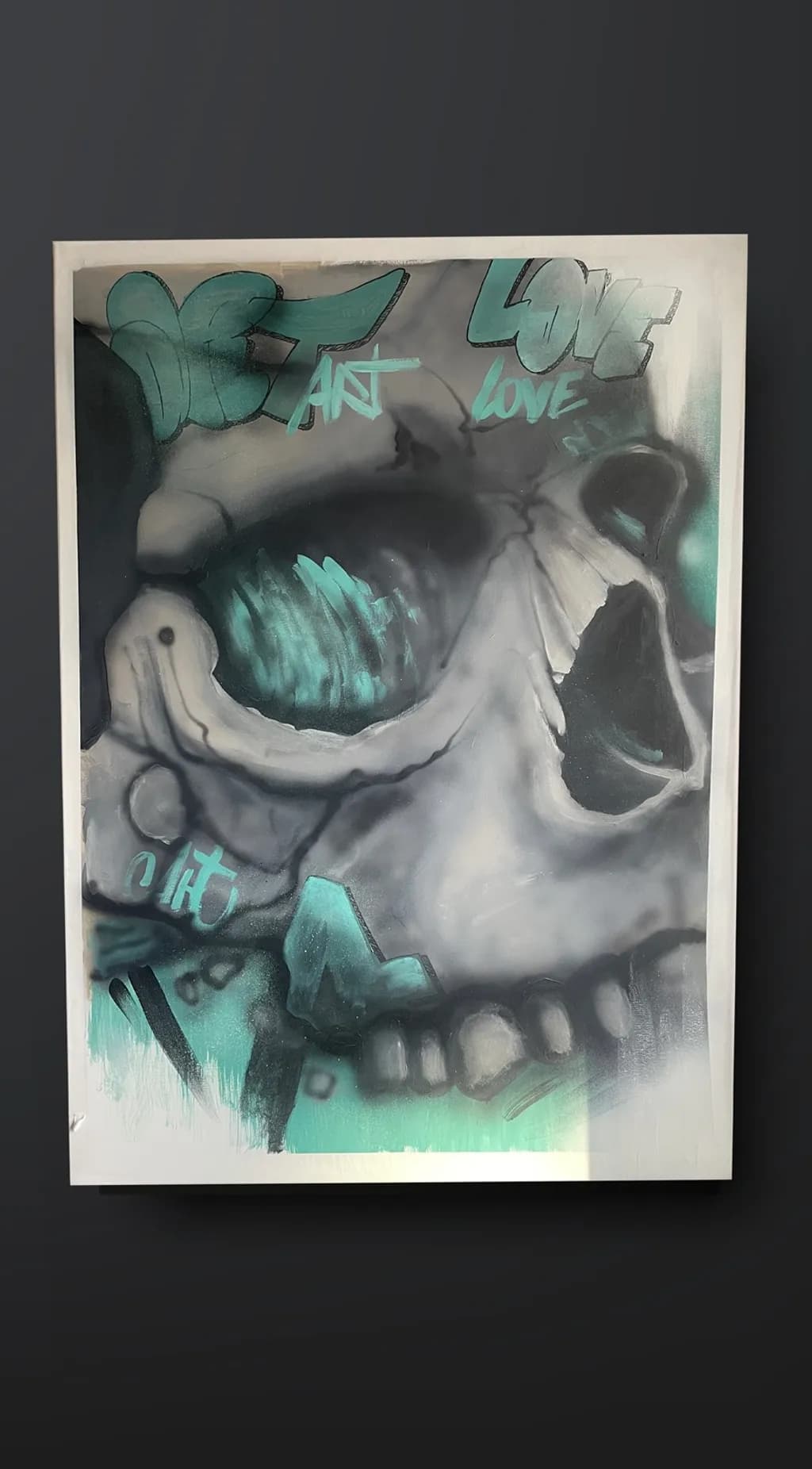 Neon Skull Graffiti