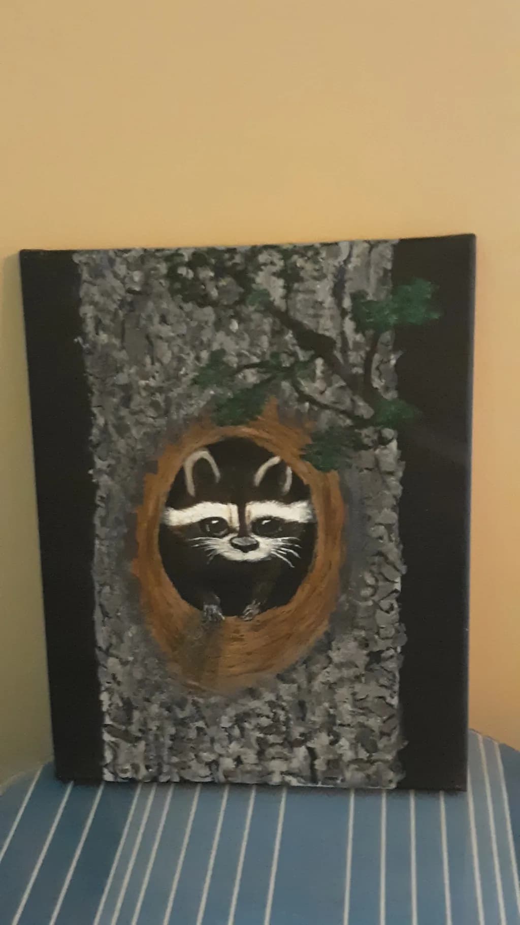 Tree Hollow Watcher