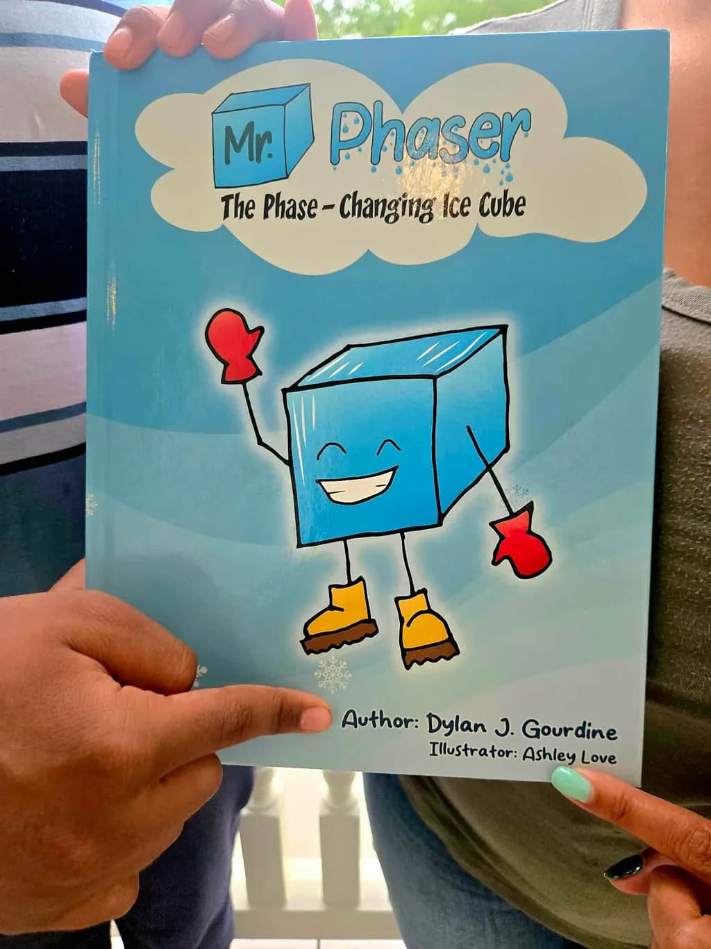 Mr. Phaser: The Phase-Changing Ice Cube