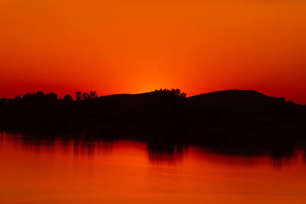Crimson Horizon