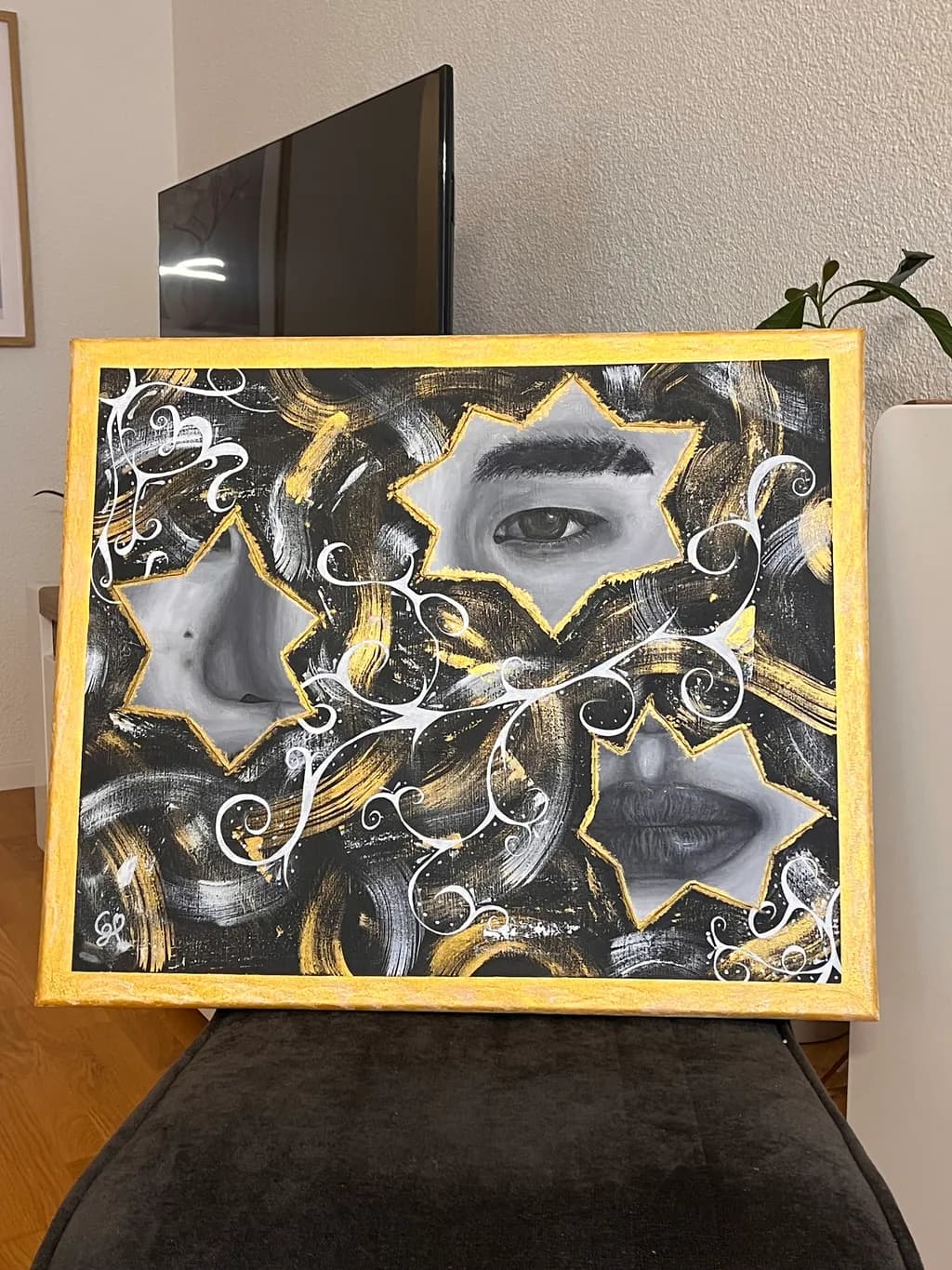 Fractured Gaze