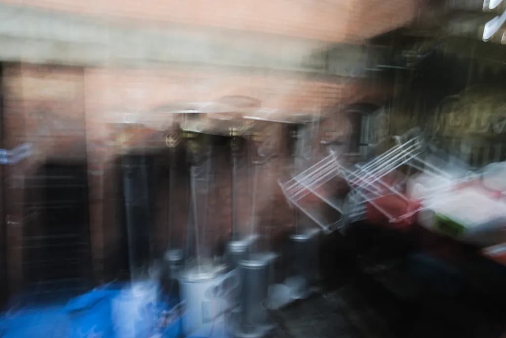 Blurred Alleyway Motion