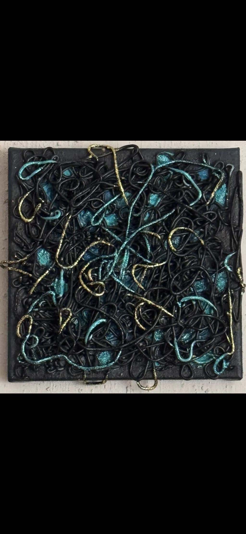 Tangled Currents