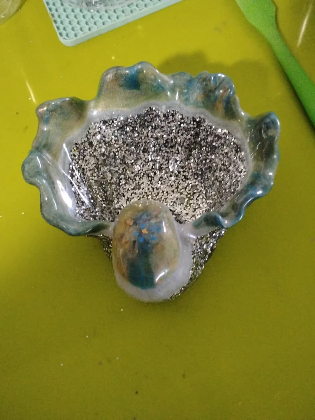 Glittering Resin Vessel