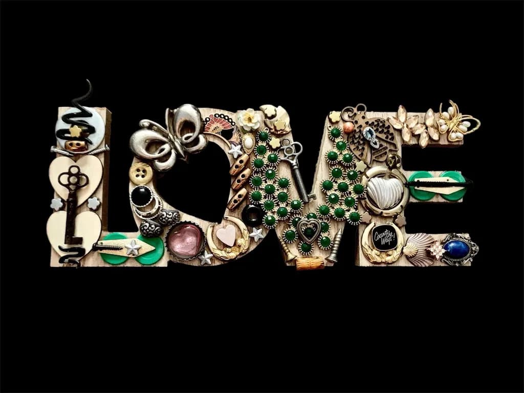 Assemblage Love