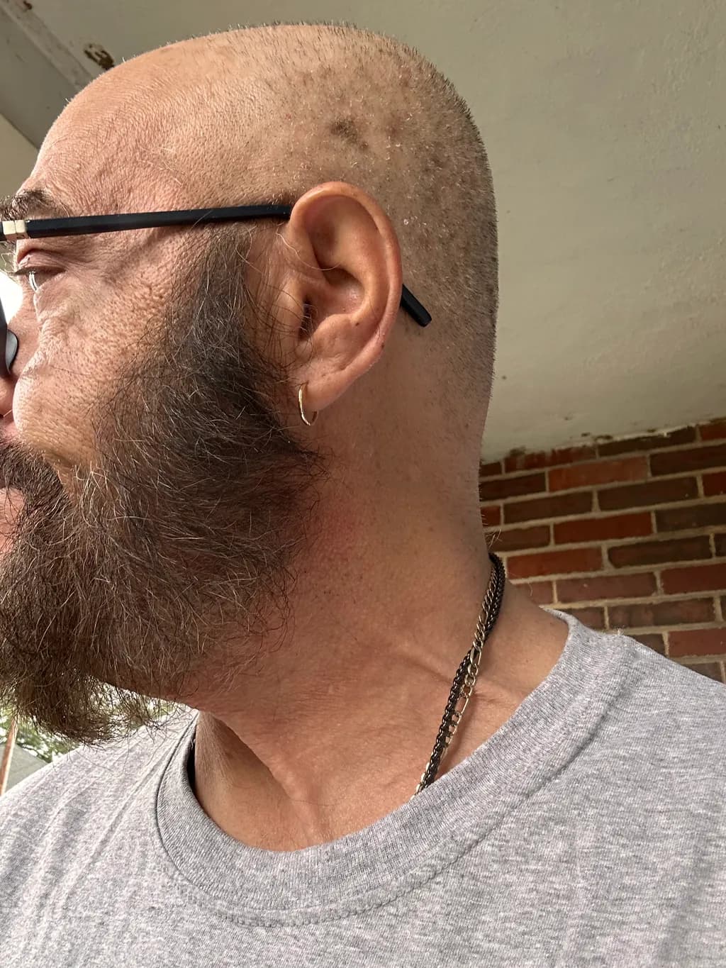 Profile Beard Side