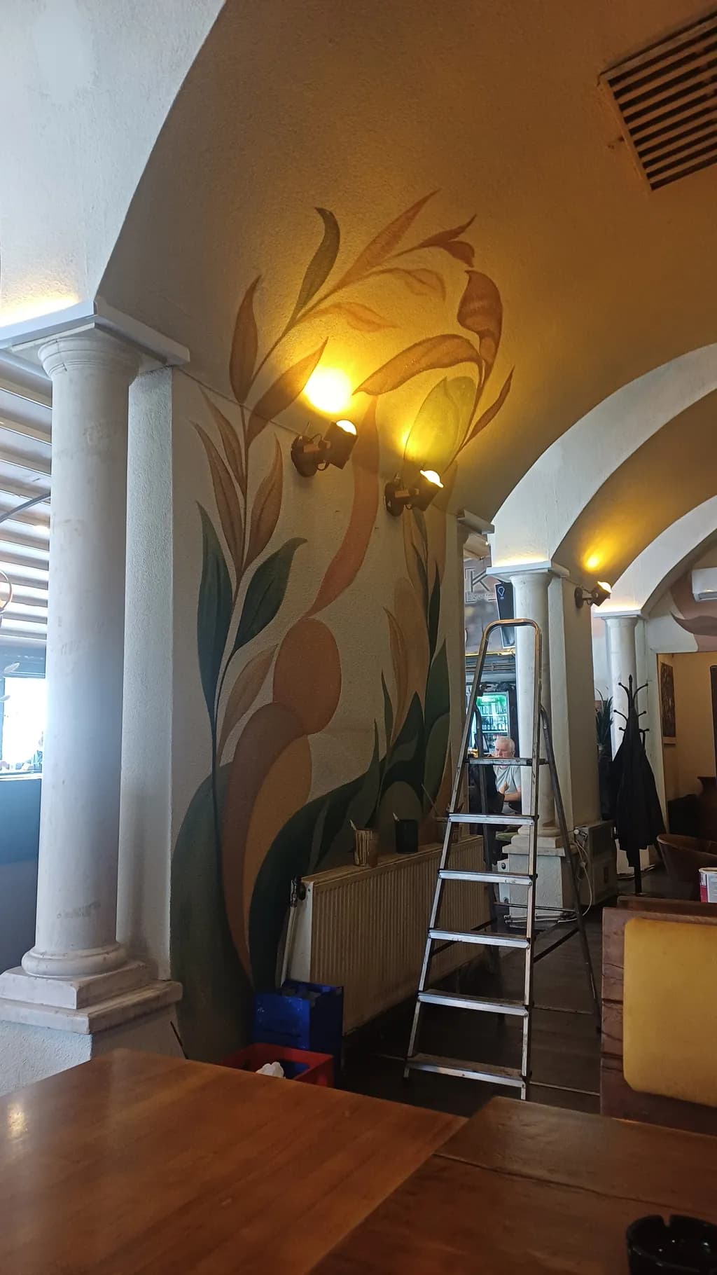 Interior Archway Leaves