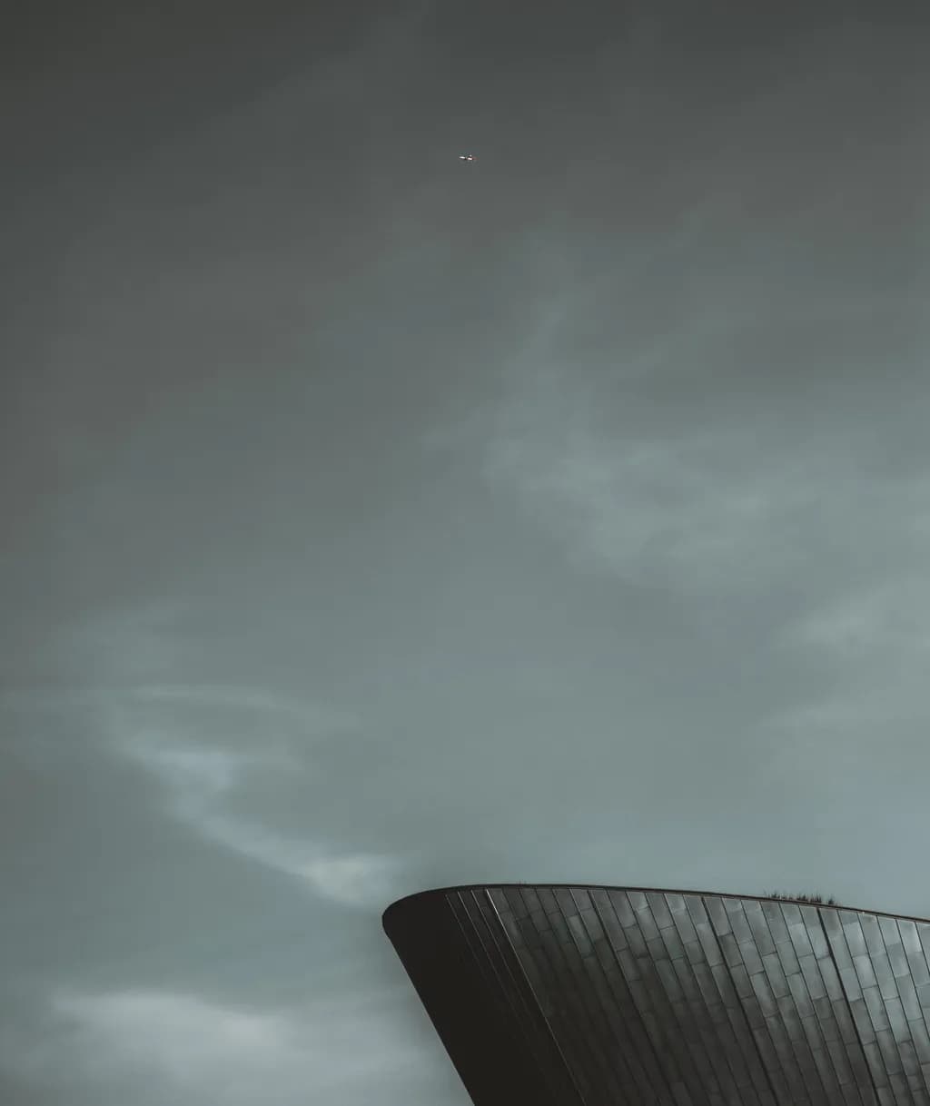 Curved Roof Sky