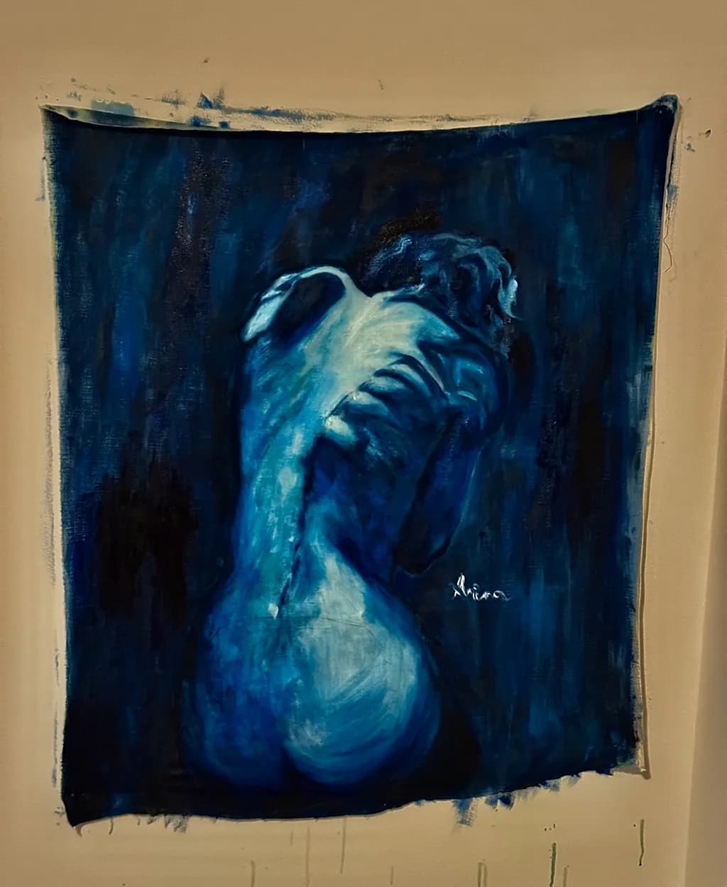 Blue Figure Back