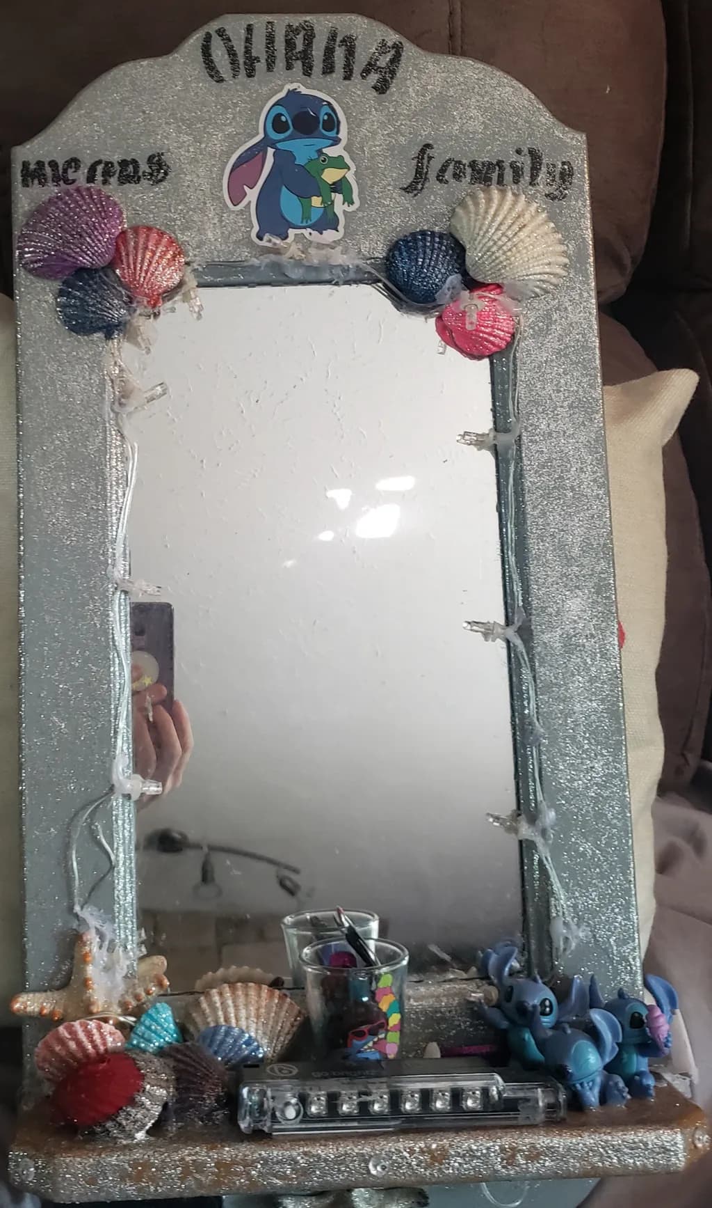 Seashell Mirror with Stitch Figurines