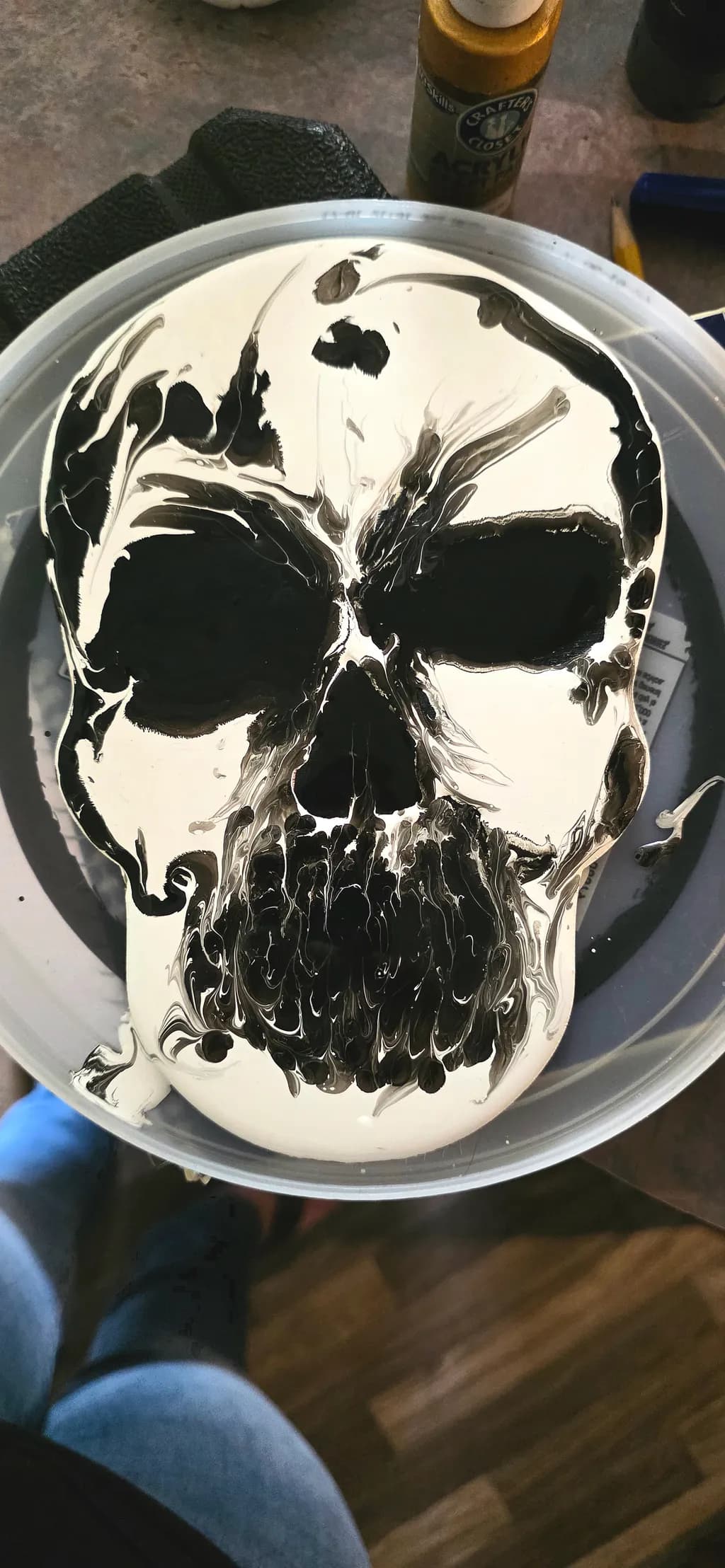 Skull Pour Art