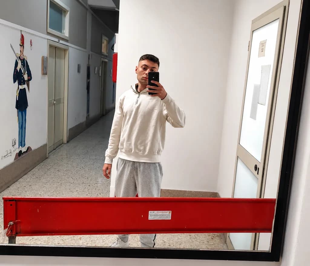 Mirror Reflection Selfie