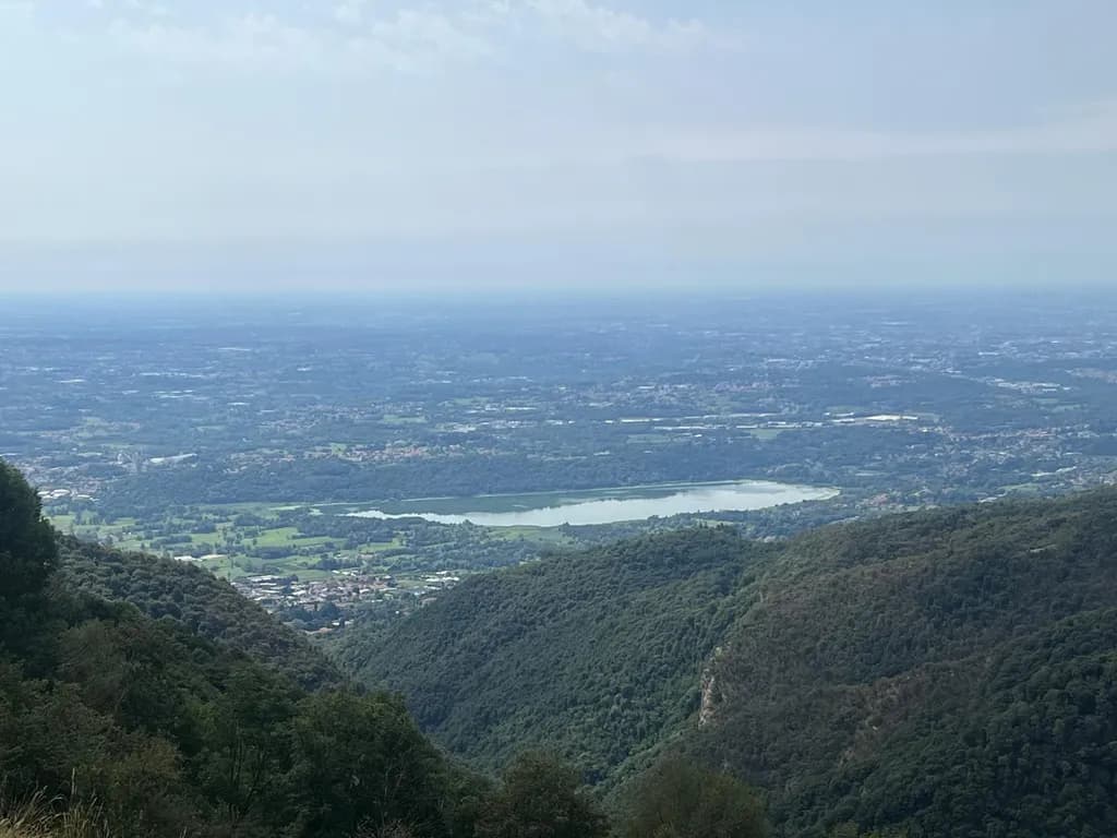Mountain View Lake