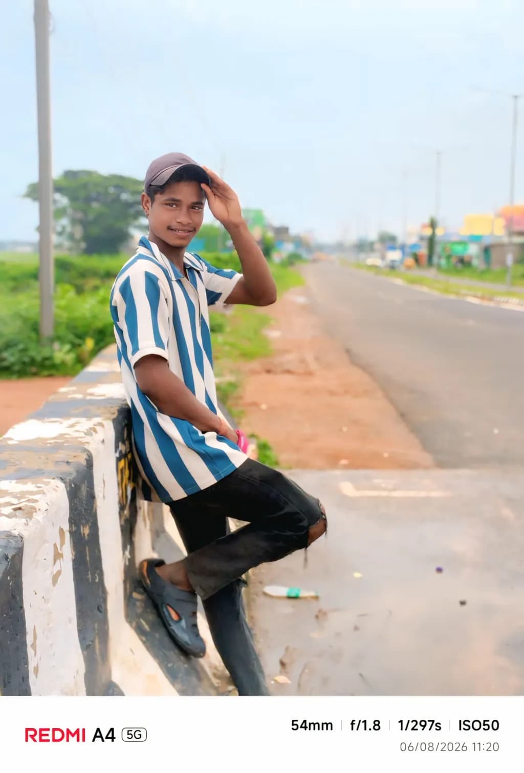Roadside Pose