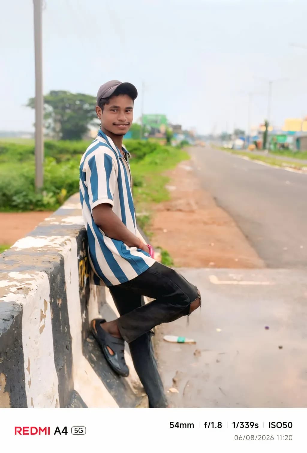 Roadside Pause