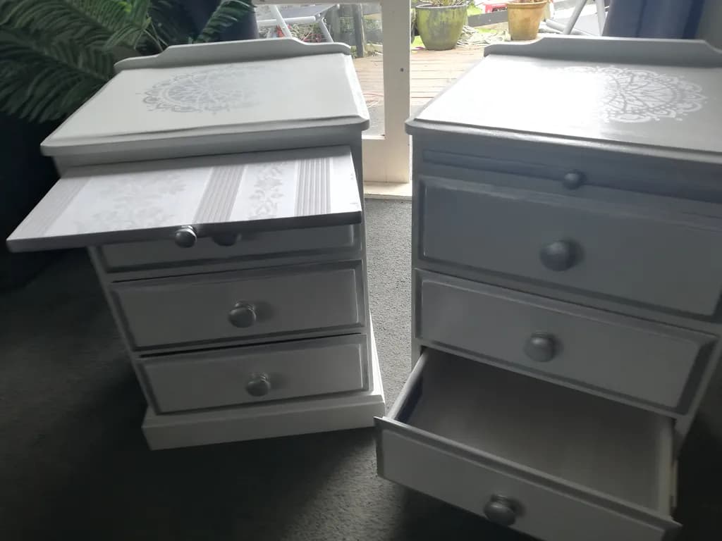 Triple Drawer Cabinets