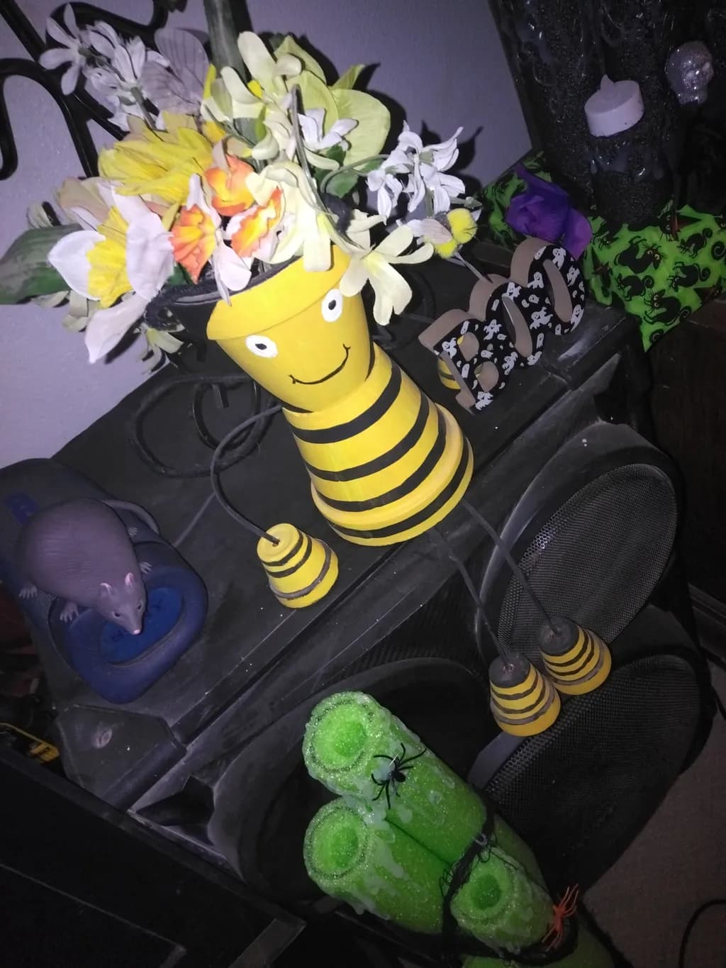 Bee Vase Blooms