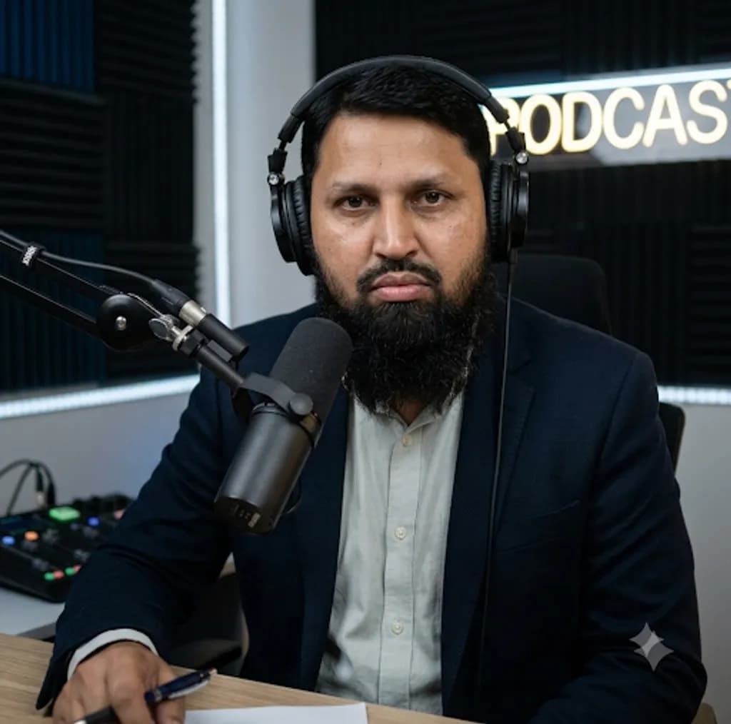Podcast Host Studio