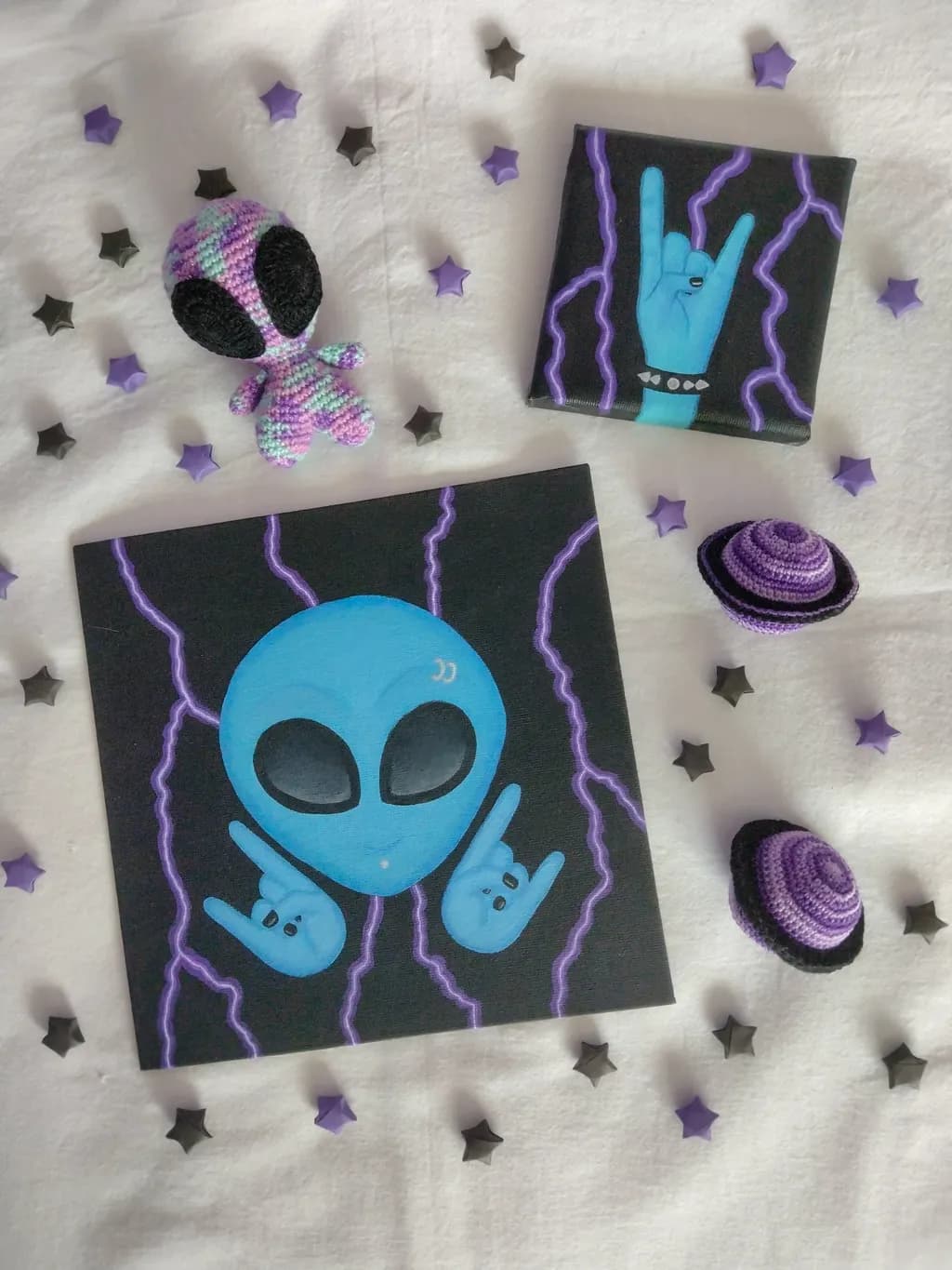 Alien Hand Signs