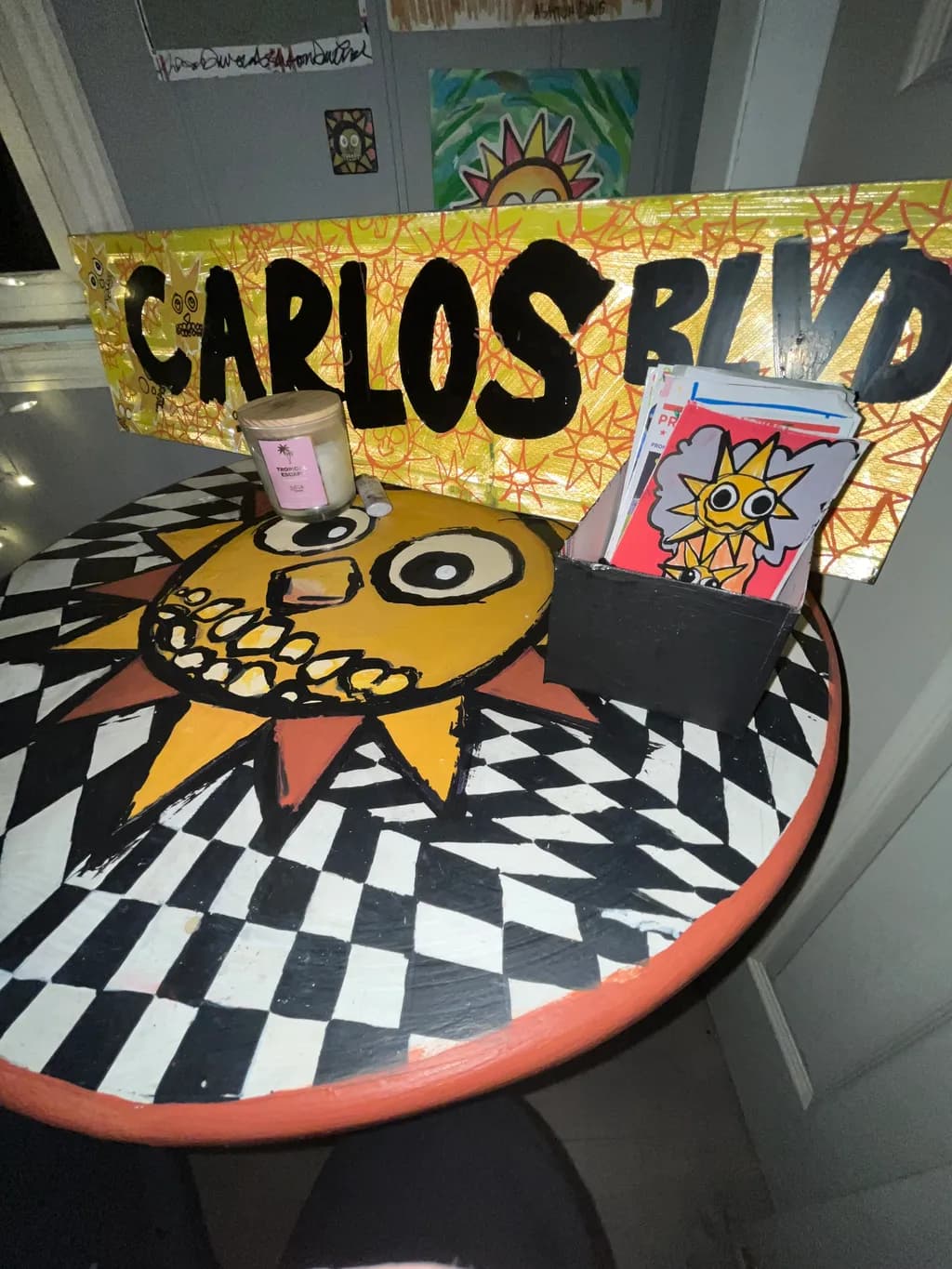 Carlos Blvd Sun Table