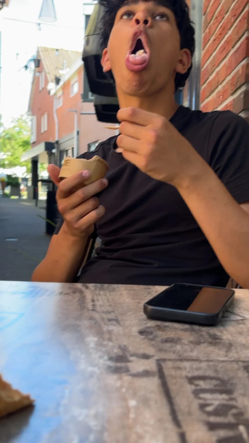 Street Snack Moment