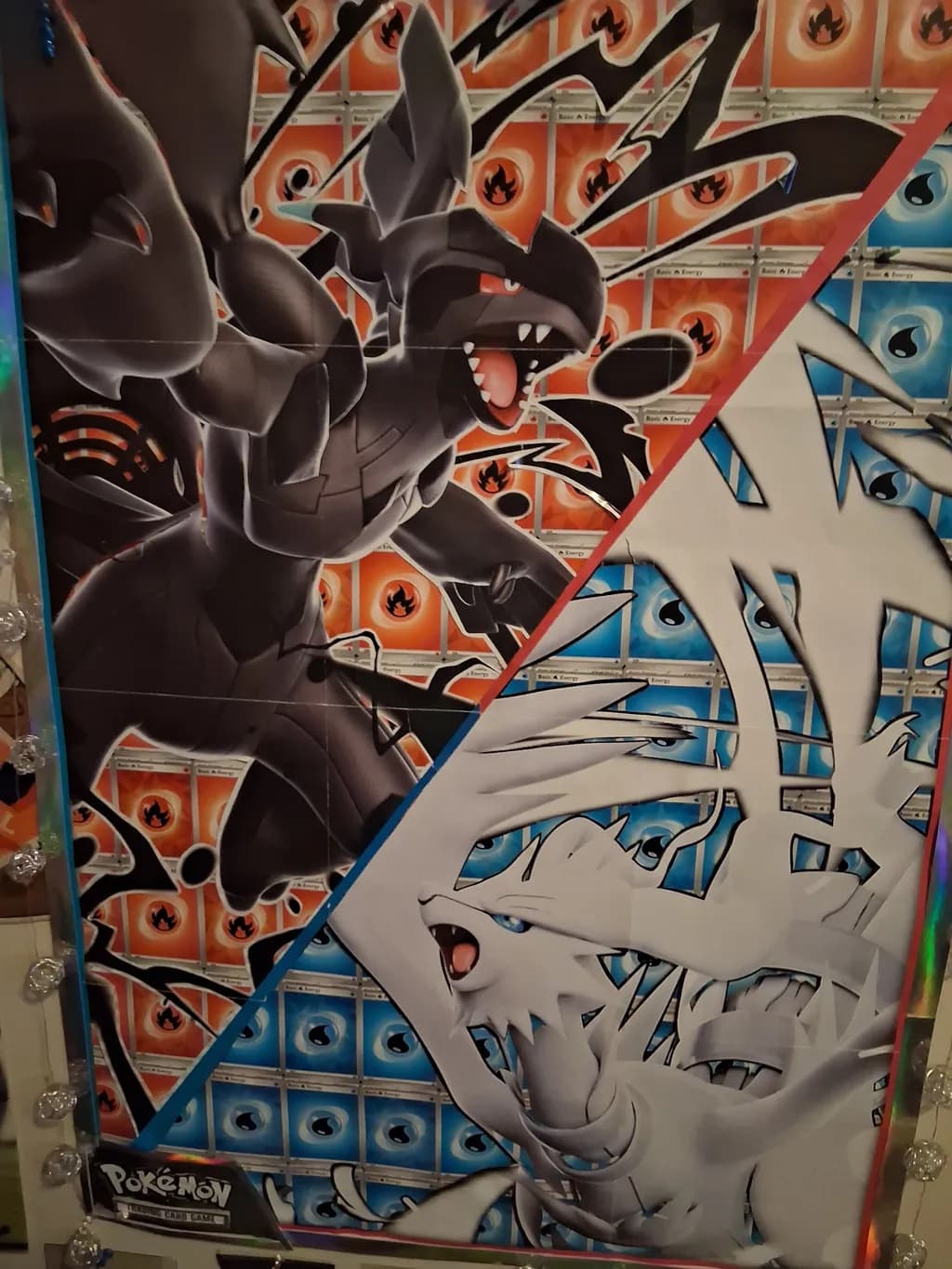 Zekrom and Reshiram Battle