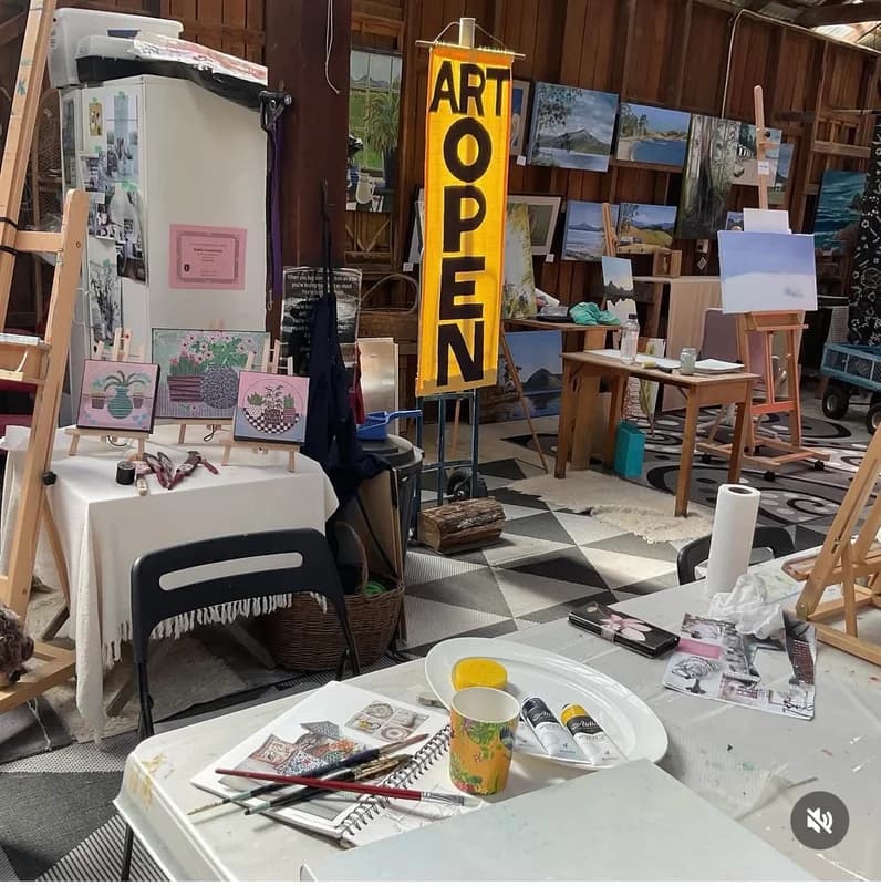 #studio_359_lucaston