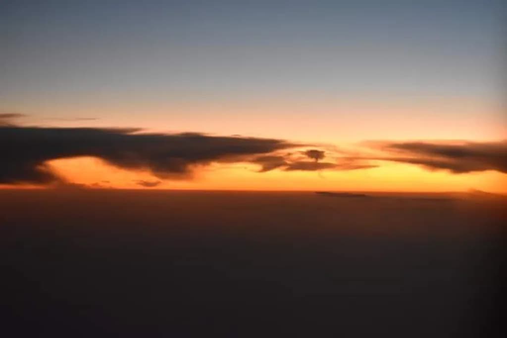 Inbound Sky Glow