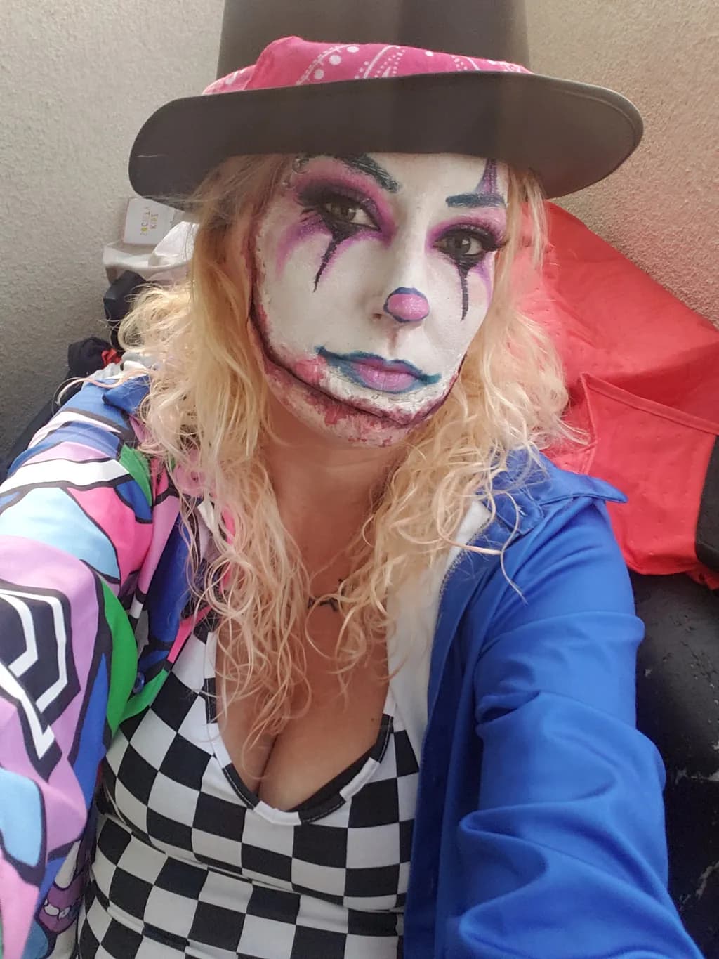 Clown with Cracks