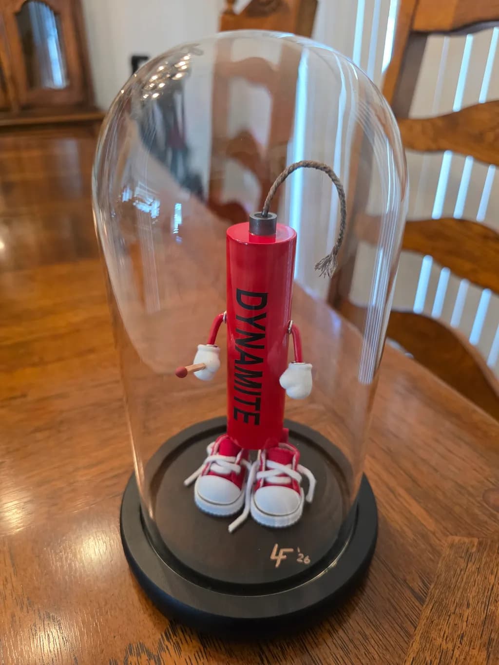 Dynamite Figurine Dome